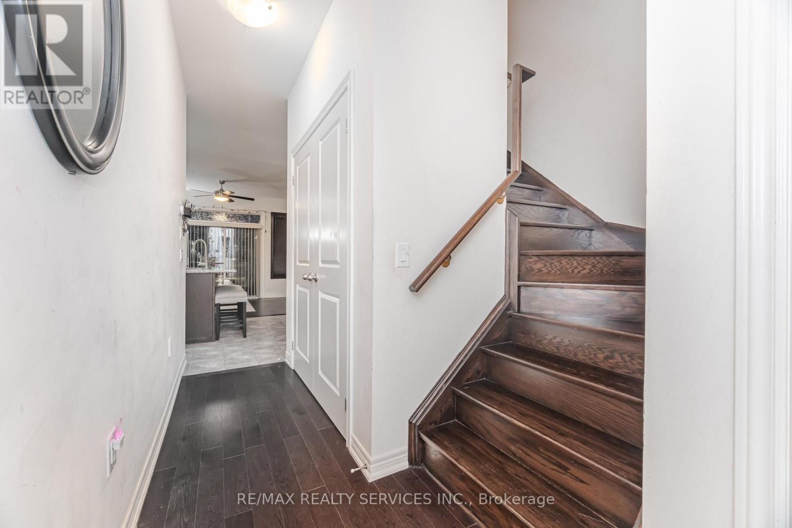 7 Dufay Road, Brampton, Ontario  L7A 4A1 - Photo 17 - W12599078