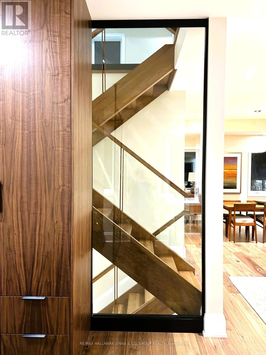 309 Fairmont Avenue, Ottawa, Ontario  K1Y 1Y5 - Photo 3 - X12599630