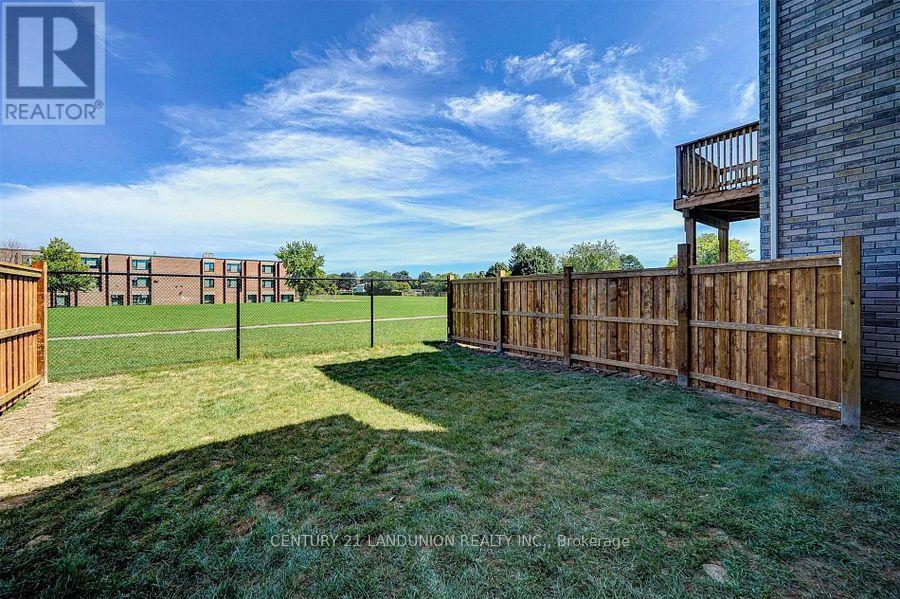 #2 - 75 William Durie Way, Toronto, Ontario M2R 2N2 - Photo 16 - C12572026