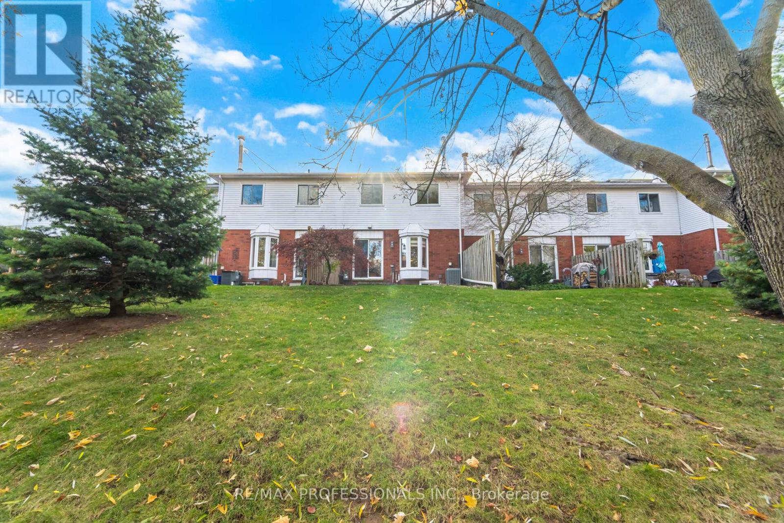 7 - 3115 New Street, Burlington (Roseland), Ontario  L7N 3T4 - Photo 50 - W12587064