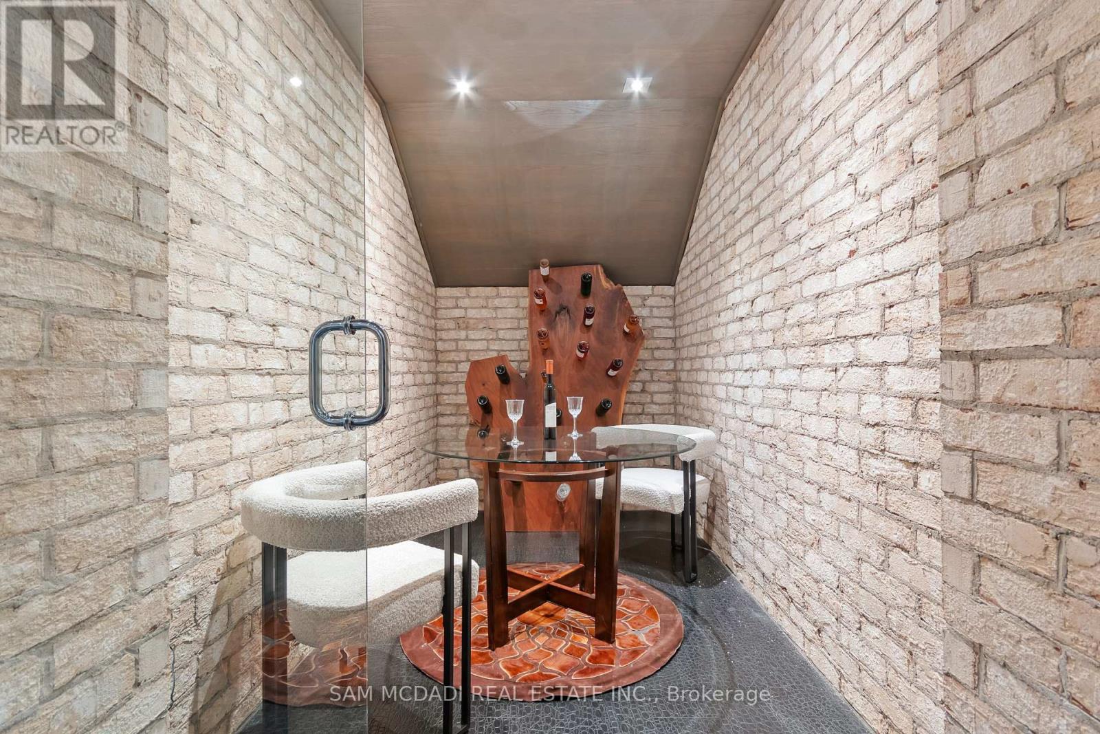 67 Lake Promenade, Toronto, Ontario  M8W 1A2 - Photo 29 - W12599128