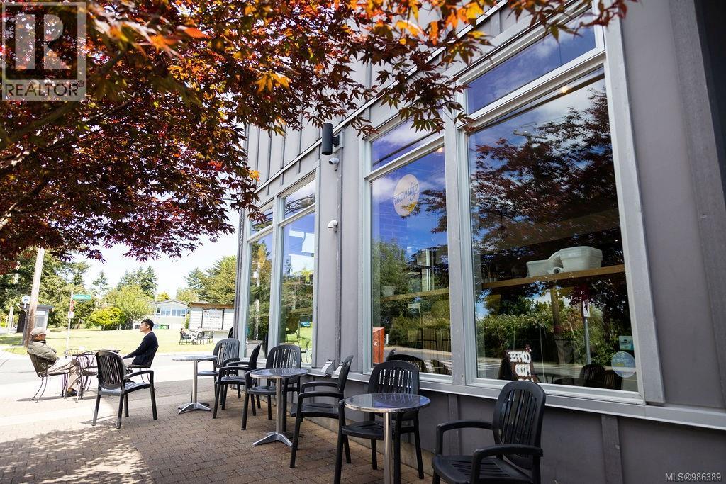 4-203 4201 Tyndall Ave, Saanich, British Columbia  V8N 3R9 - Photo 6 - 986389