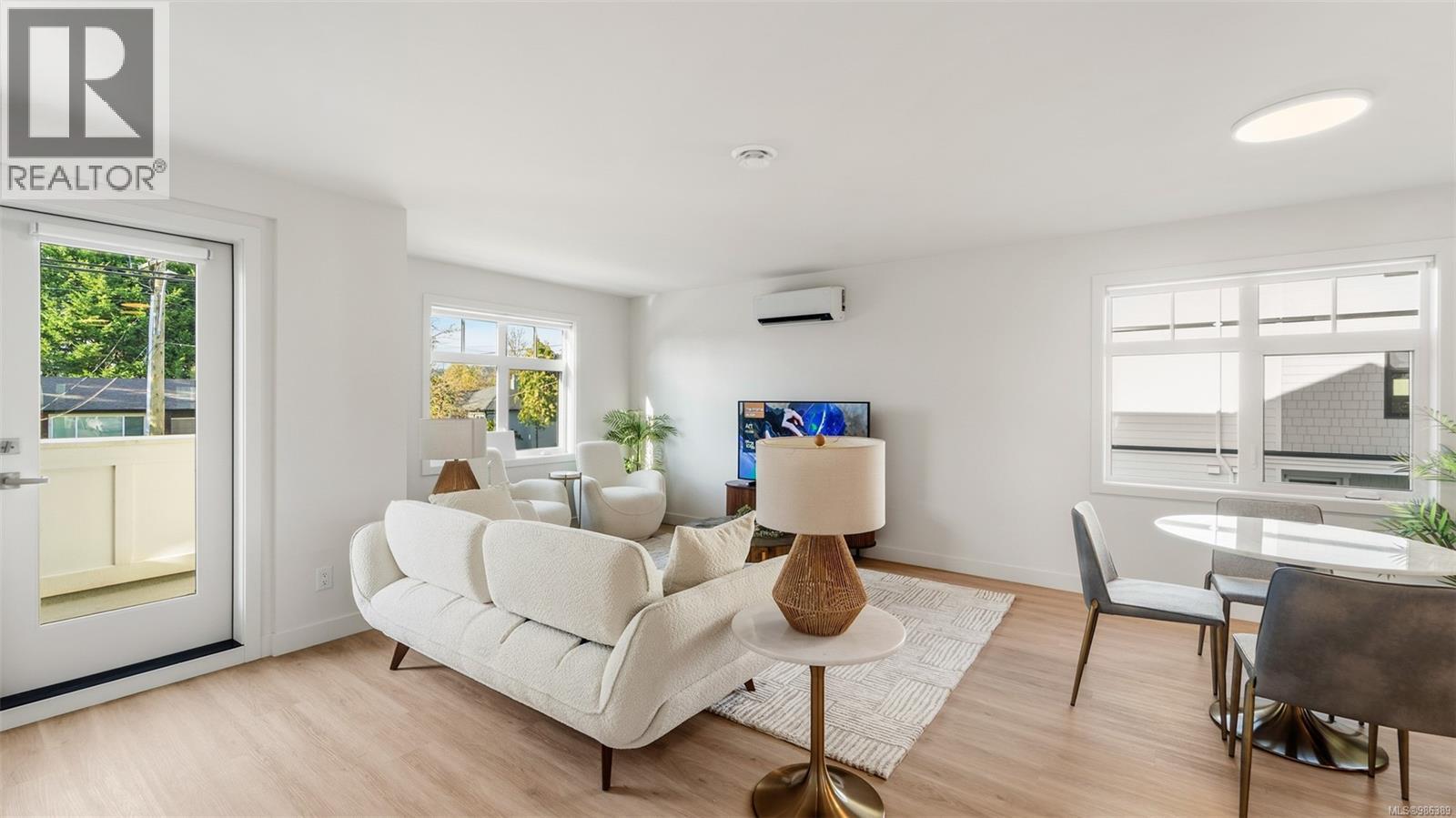 4-203 4201 Tyndall Ave, Saanich, British Columbia  V8N 3R9 - Photo 3 - 986389