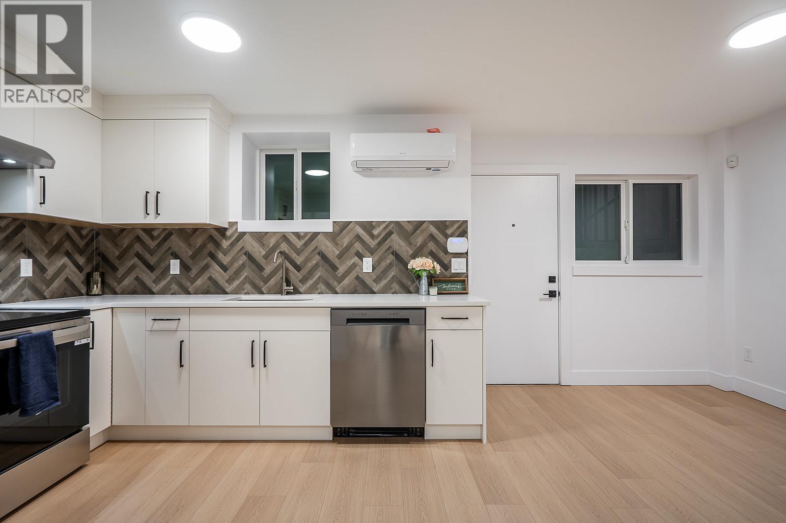 4557 Parker Street, Burnaby, British Columbia  V5C 3E1 - Photo 31 - R3071884