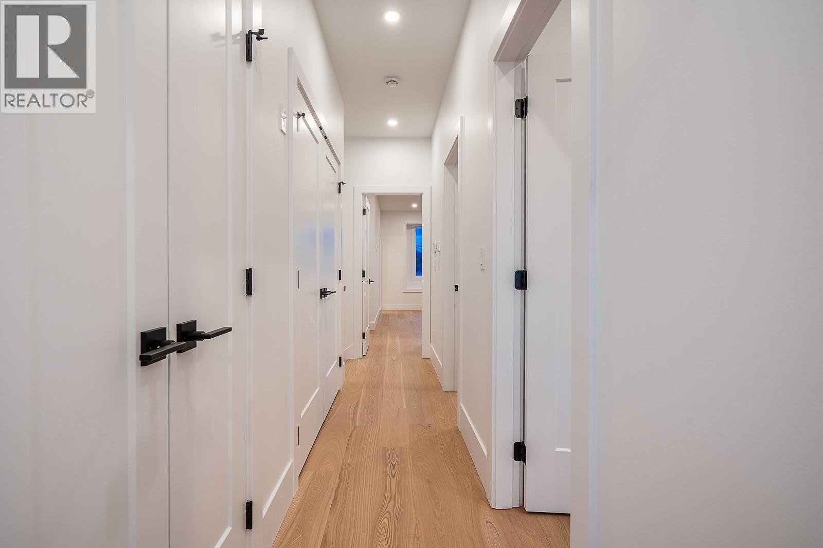 4557 Parker Street, Burnaby, British Columbia  V5C 3E1 - Photo 27 - R3071884