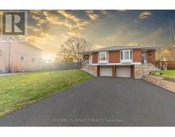 30 GREYABBEY TRAIL, Toronto, Ontario