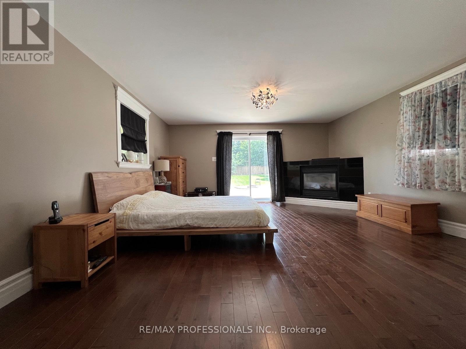 5057 Old Brock Road, Pickering, Ontario L1Y 1B3 - Photo 16 - E12599636