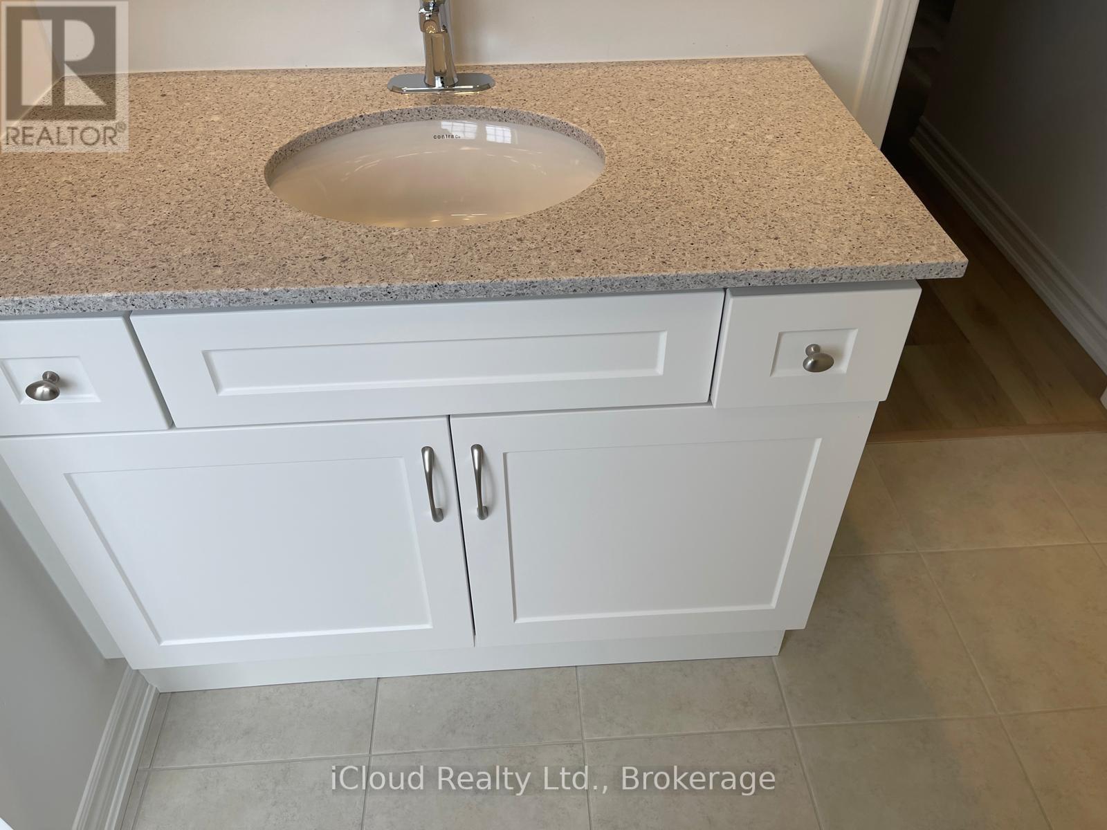 4 Vinewood Crescent, Barrie, Ontario  L2S 3W6 - Photo 20 - S12458503