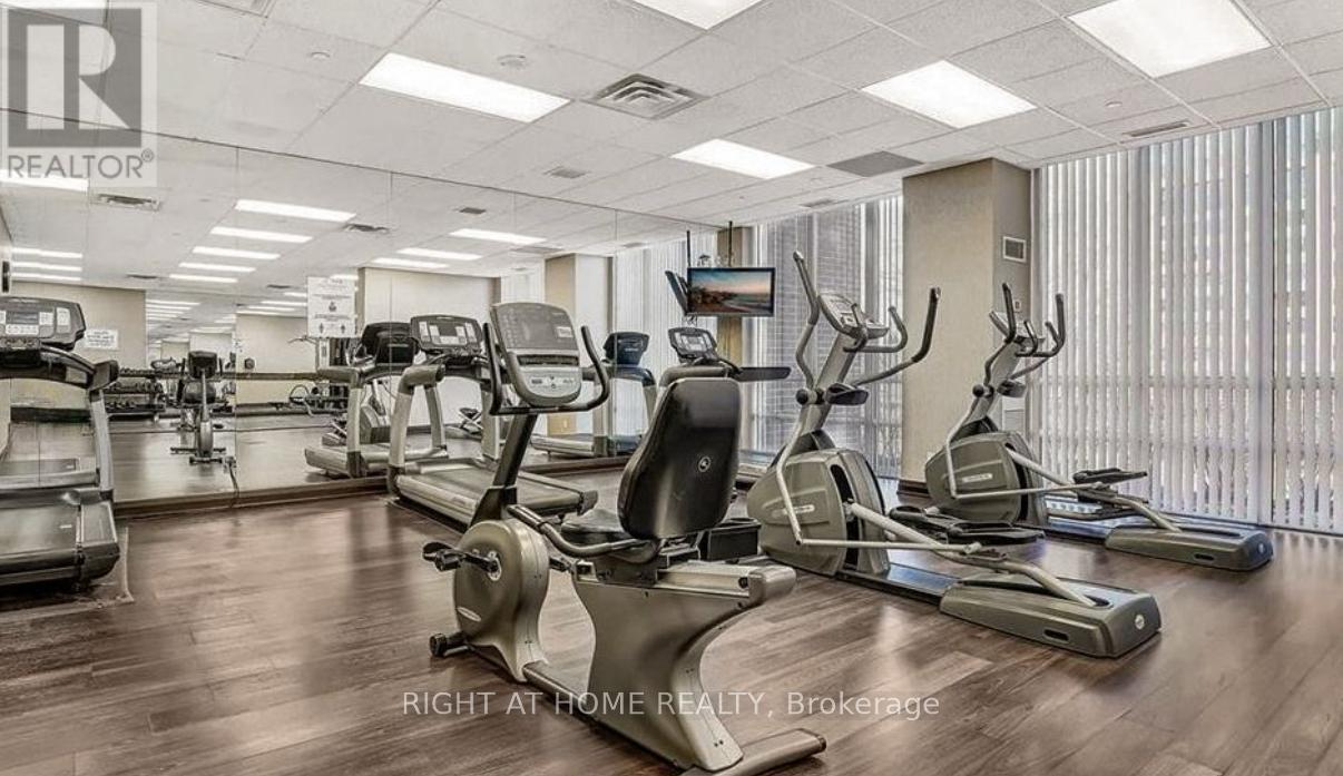 1401 - 1 Michael Power Place, Toronto, Ontario  M9A 0A1 - Photo 18 - W12599602