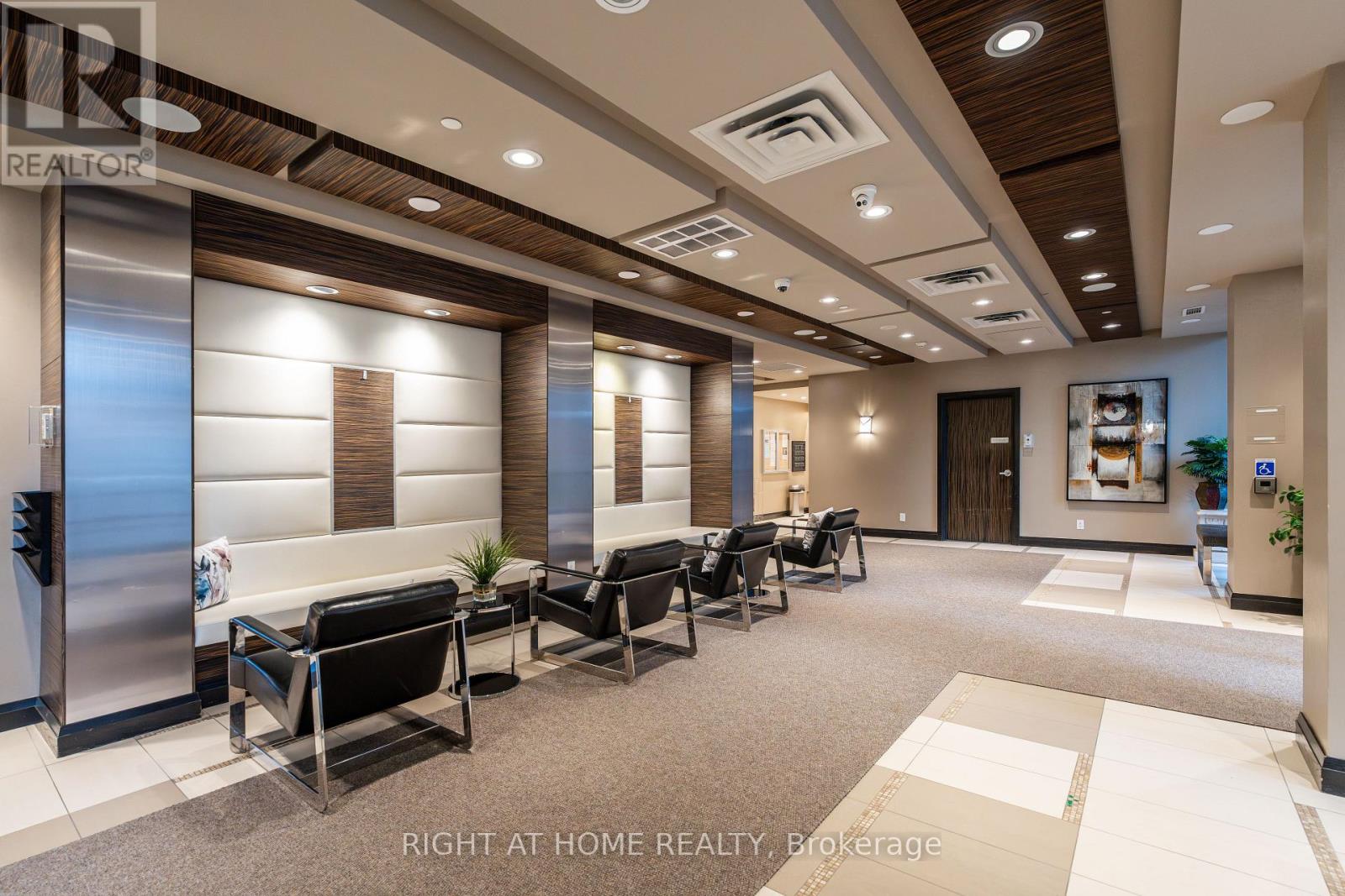 1401 - 1 Michael Power Place, Toronto, Ontario  M9A 0A1 - Photo 2 - W12599602