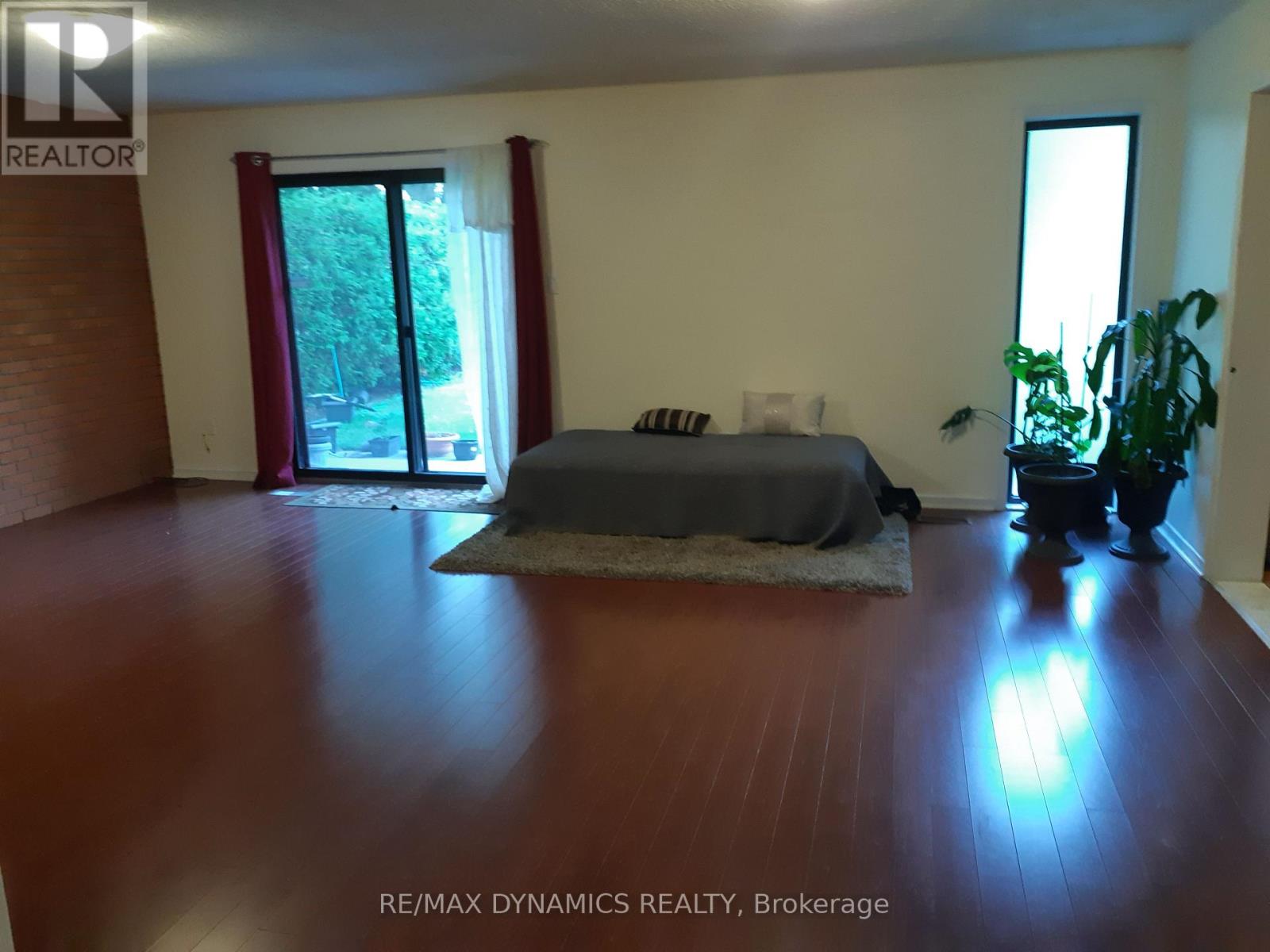 76 Westona Street, Toronto, Ontario M9P 2Y3 - Photo 6 - W12599624