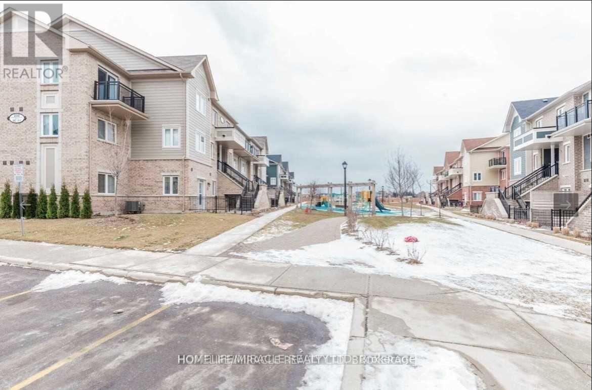 309 - 250 Sunny Meadow Boulevard, Brampton, Ontario L6R 3Y6 - Photo 9 - W12599632