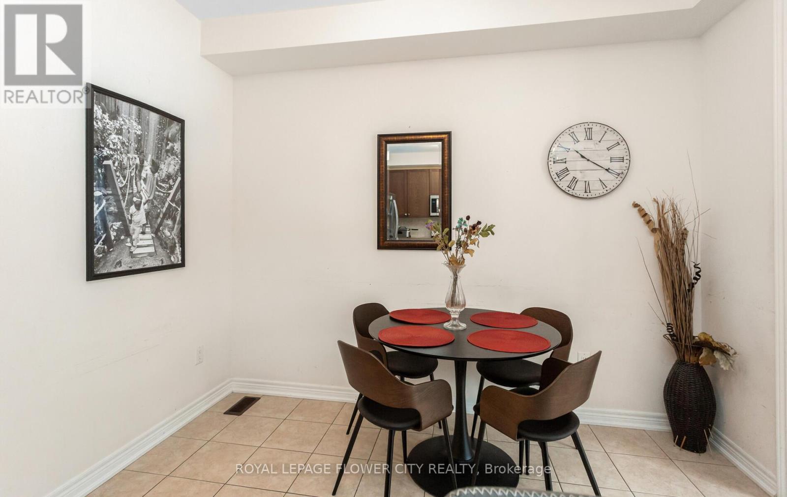 9 Backwater Trail, Brampton, Ontario  L7A 5B8 - Photo 12 - W12599658