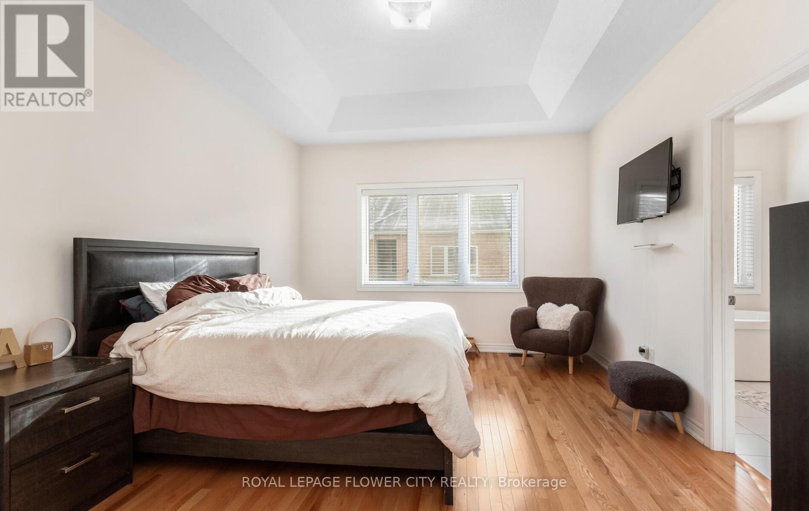 9 Backwater Trail, Brampton, Ontario  L7A 5B8 - Photo 14 - W12599658