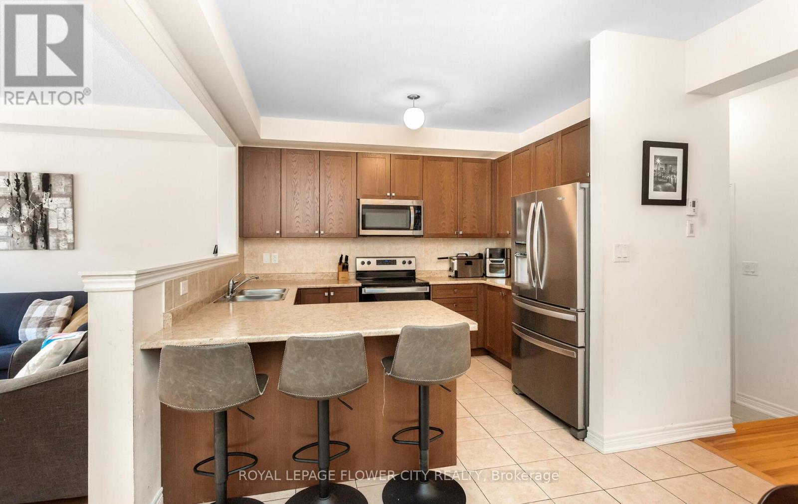 9 Backwater Trail, Brampton, Ontario  L7A 5B8 - Photo 9 - W12599658