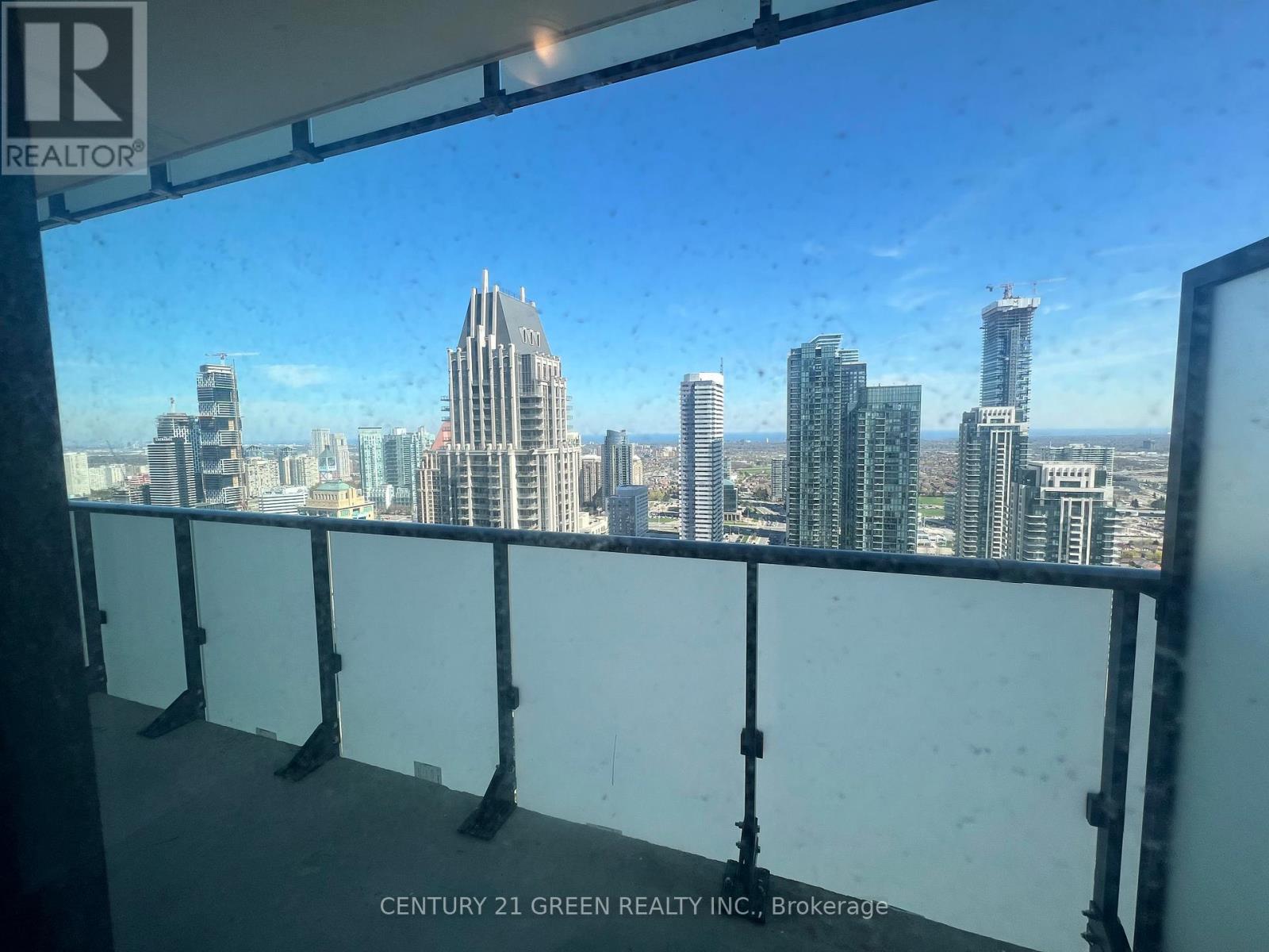 3203 - 430 Square One Drive, Mississauga, Ontario  L5B 0L6 - Photo 17 - W12598222