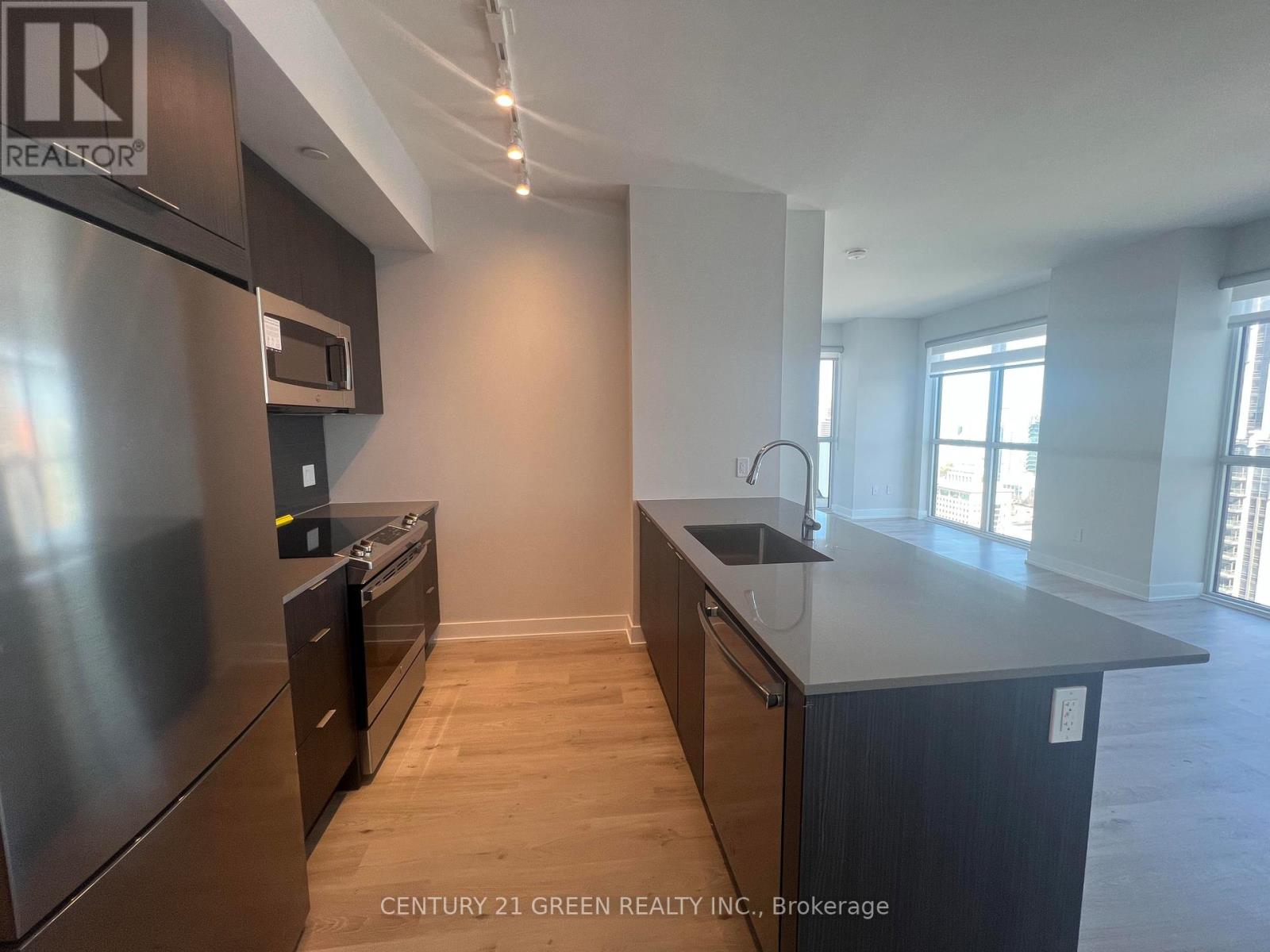 3203 - 430 Square One Drive, Mississauga, Ontario  L5B 0L6 - Photo 5 - W12598222