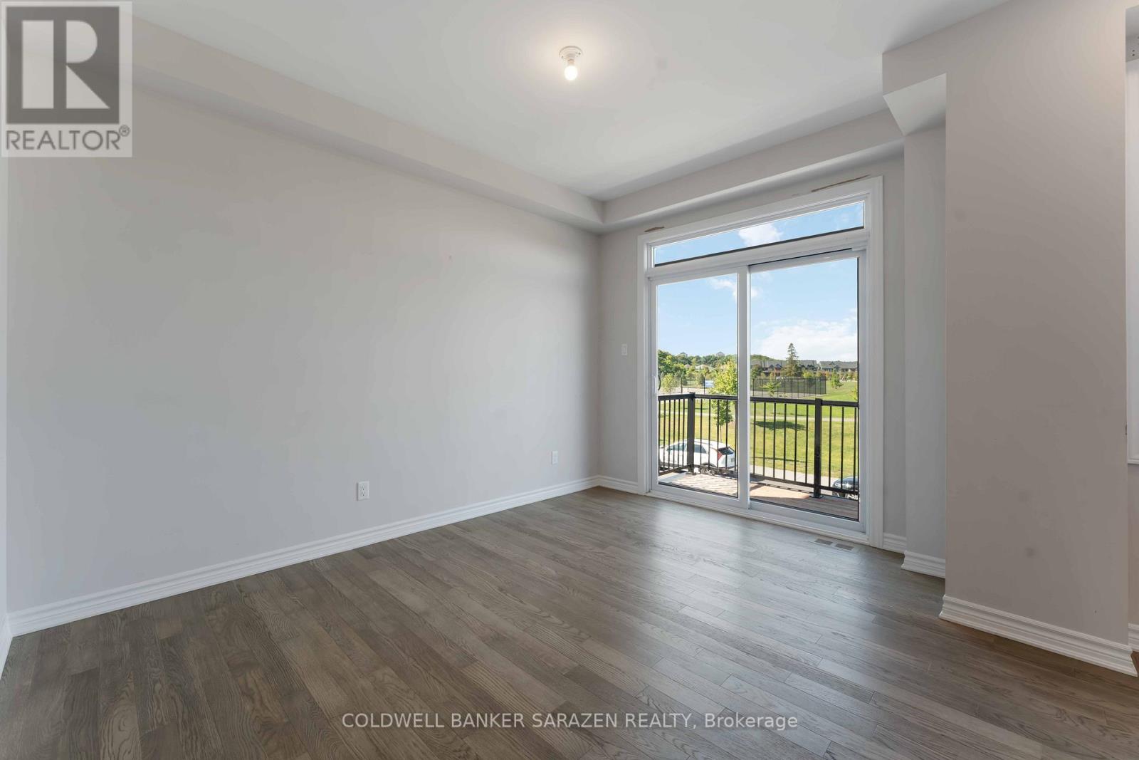 231 Croissant Squadron Crescent, Ottawa, Ontario  K1K 5A1 - Photo 5 - X12599682