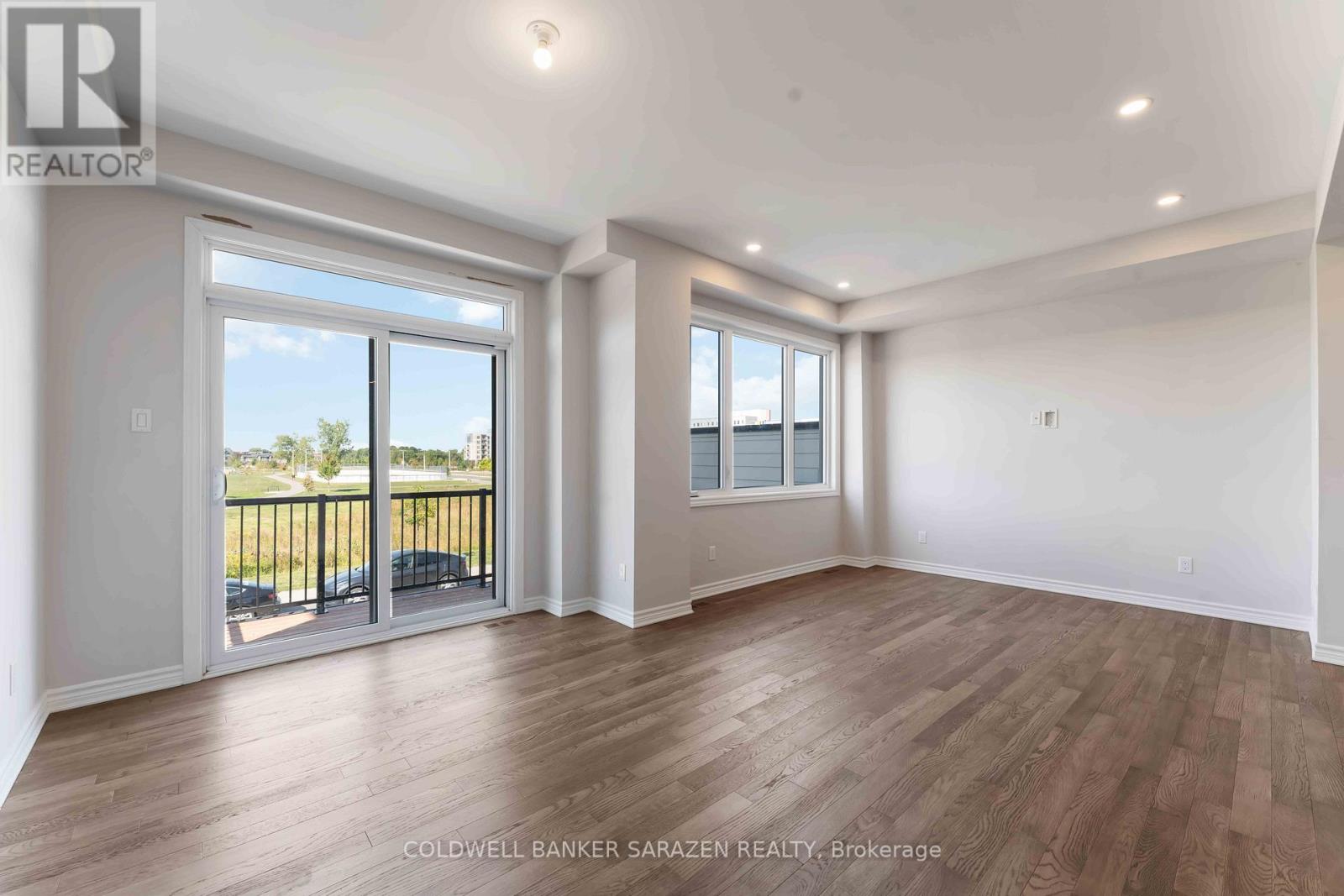 231 Croissant Squadron Crescent, Ottawa, Ontario  K1K 5A1 - Photo 6 - X12599682