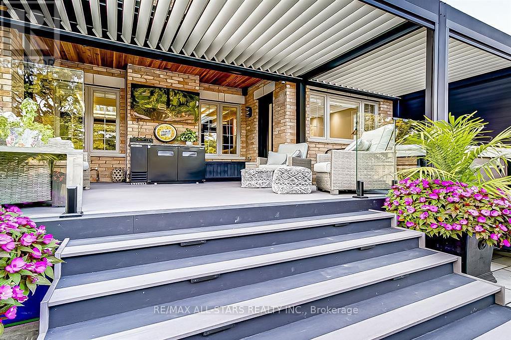 355 Reg Harrison Trail, Newmarket, Ontario  L3X 0M2 - Photo 42 - N12598476