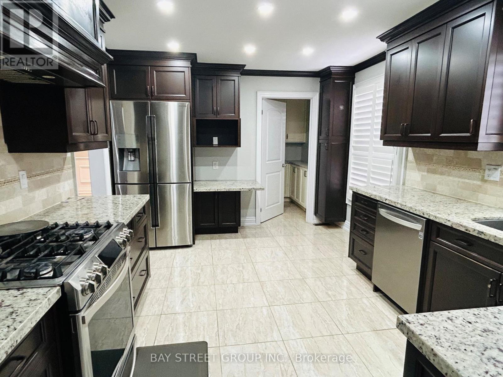 52 Rosseter Road, Markham, Ontario  L3S 2M9 - Photo 7 - N12597674