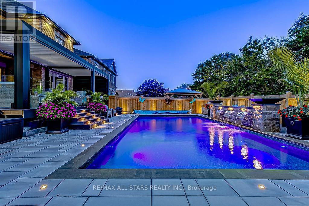 355 Reg Harrison Trail, Newmarket, Ontario  L3X 0M2 - Photo 37 - N12598476