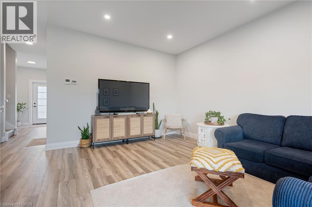 361 Quarter Town Line Line Unit# 605, Tillsonburg, Ontario  N4G 0K2 - Photo 12 - 40792257