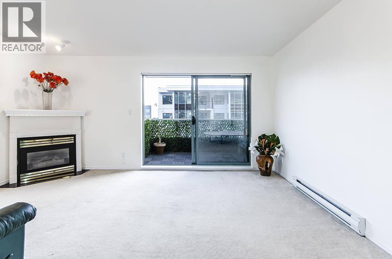 206 1085 W 17th Street, North Vancouver, British Columbia  V7P 3R3 - Photo 4 - R3072034