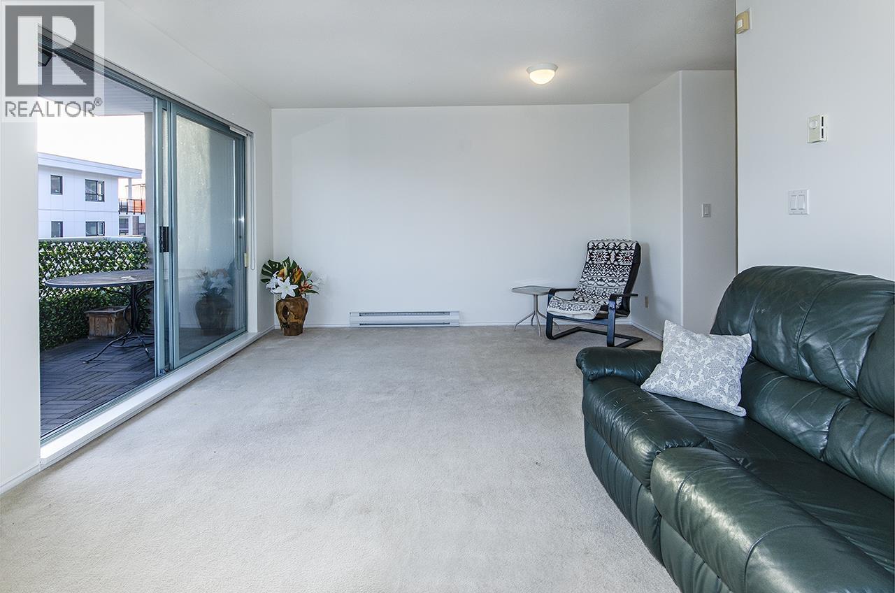 206 1085 W 17th Street, North Vancouver, British Columbia  V7P 3R3 - Photo 8 - R3072034