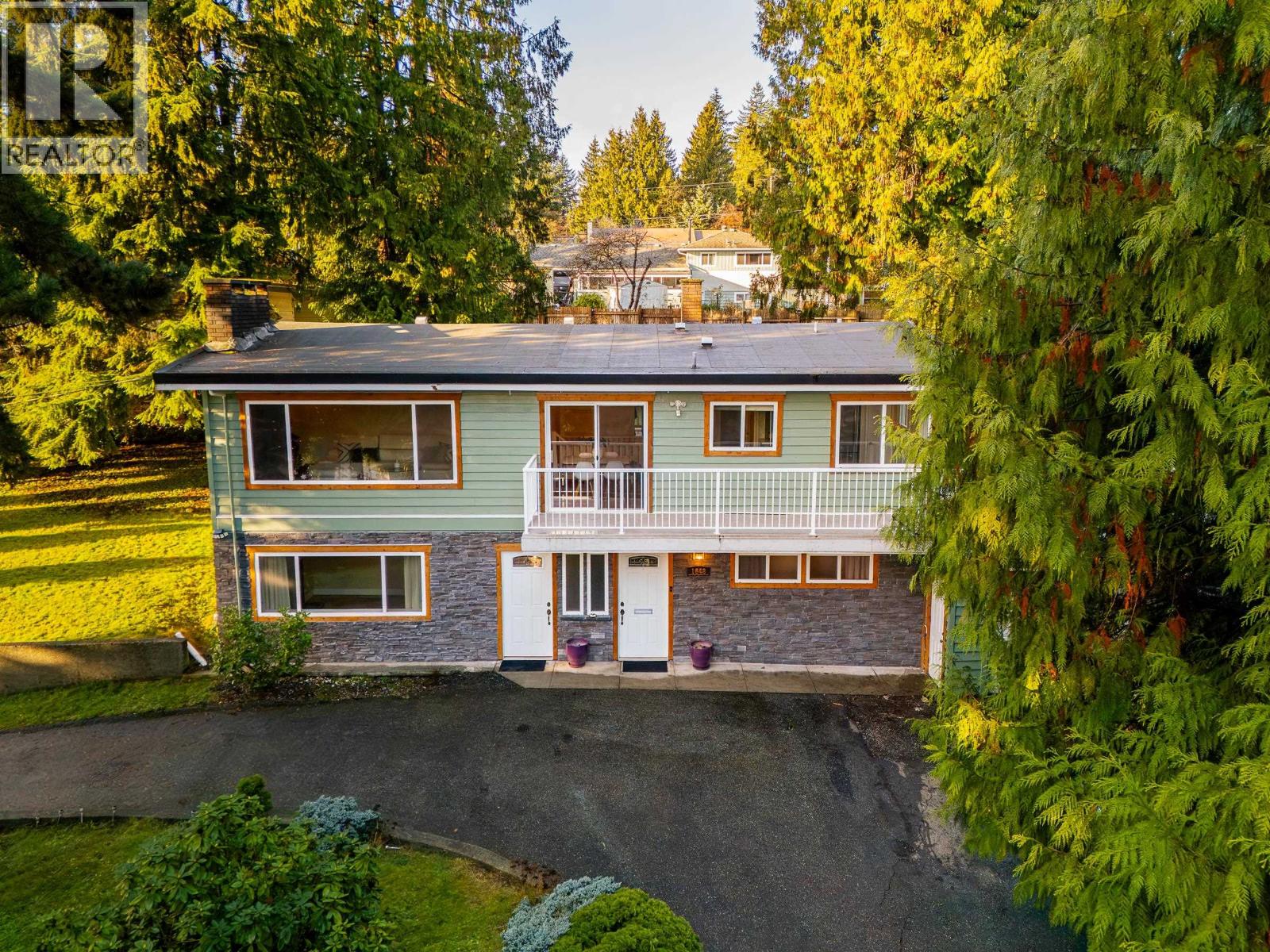 1648 Scarborough Crescent, Port Coquitlam, British Columbia  V3C 2R1 - Photo 2 - R3072032