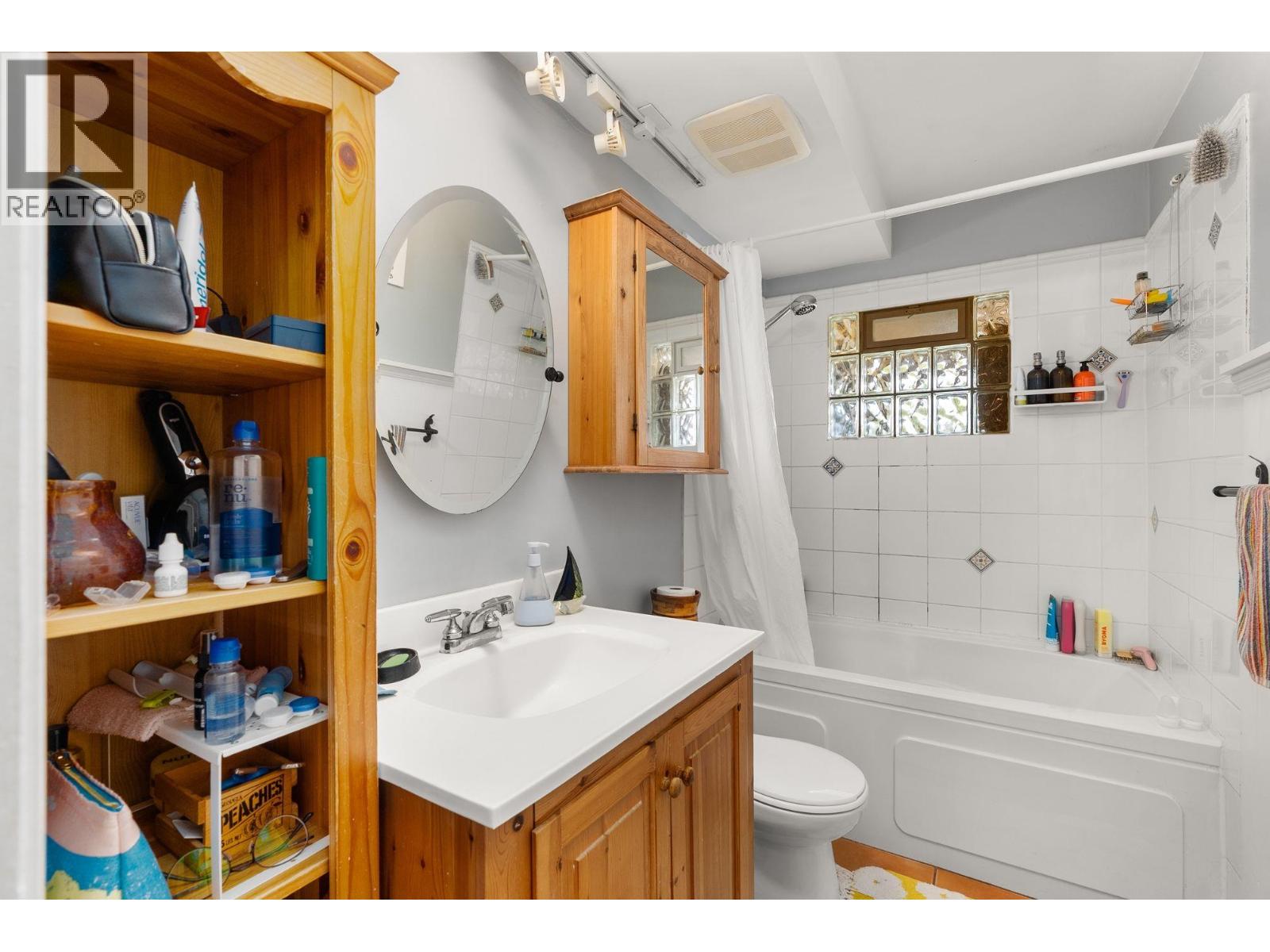 831 E 38th Avenue, Vancouver, British Columbia  V5W 1J2 - Photo 18 - R3072043