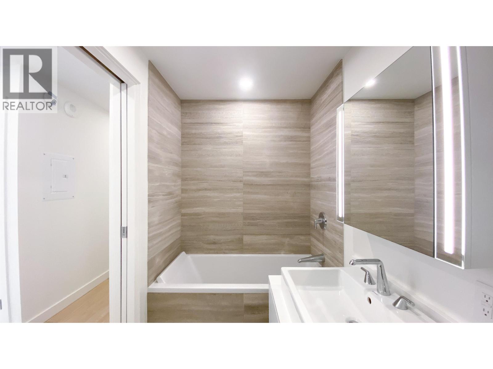 38xx 1480 Howe Street, Vancouver, British Columbia  V6Z 0G5 - Photo 16 - R3072050