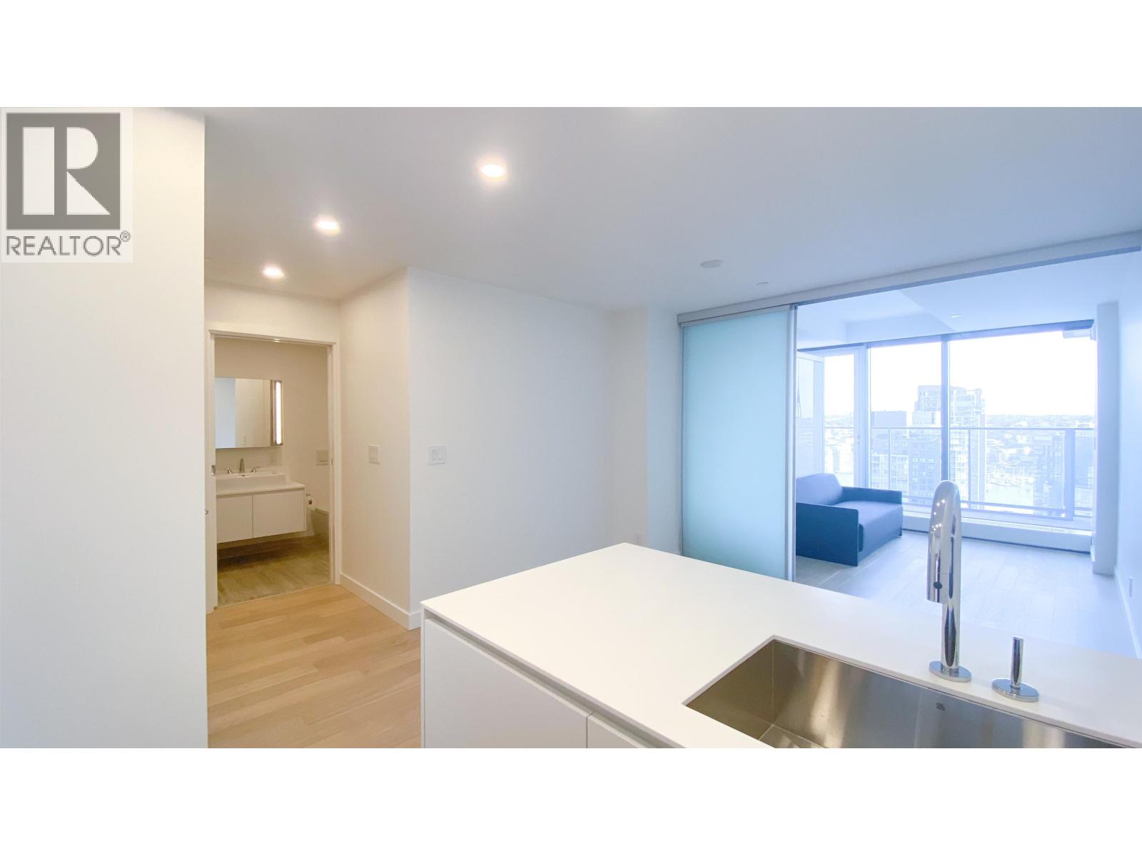 38xx 1480 Howe Street, Vancouver, British Columbia  V6Z 0G5 - Photo 3 - R3072050