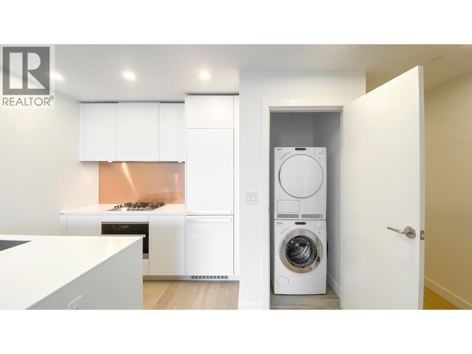 38xx 1480 Howe Street, Vancouver, British Columbia  V6Z 0G5 - Photo 9 - R3072050