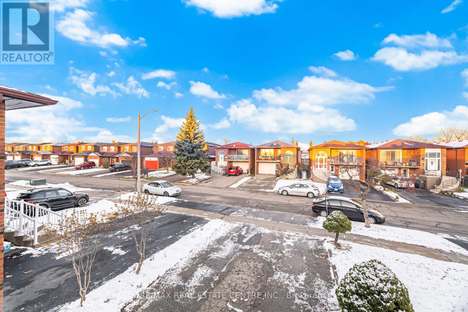 4262 Poltava Crescent, Mississauga, Ontario L4W 3C2 - Photo 16 - W12598042