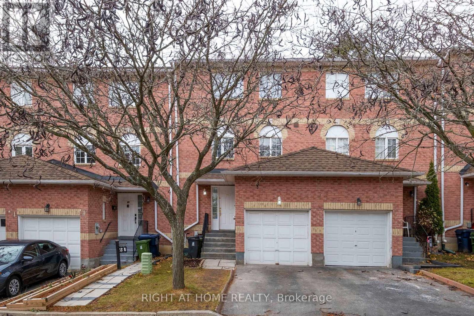 20 - 138 HOMESTEAD ROAD, Toronto, Ontario