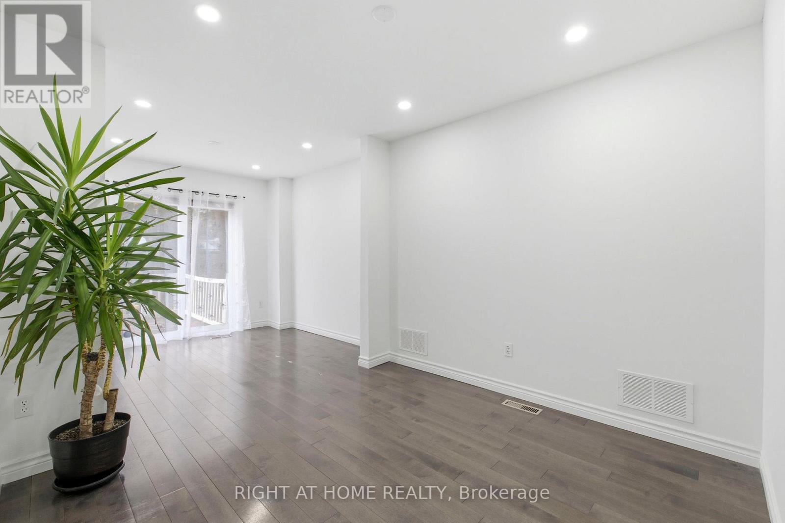 20 - 138 Homestead Road, Toronto, Ontario  M1E 3S2 - Photo 5 - E12599678