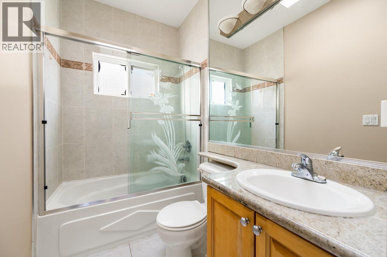 5456 Neville Street, Burnaby, British Columbia  V5J 2H7 - Photo 12 - R3071986