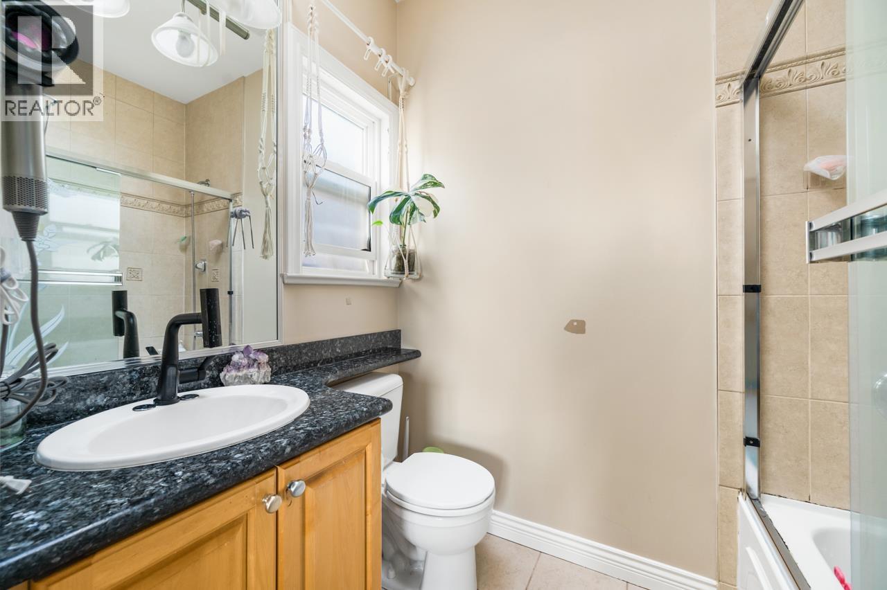 5456 Neville Street, Burnaby, British Columbia  V5J 2H7 - Photo 9 - R3071986