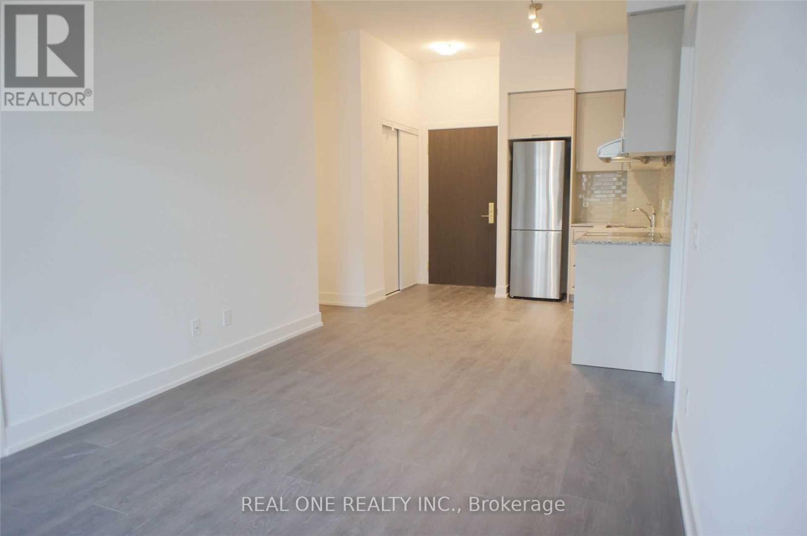 111w - 268 Buchanan Drive, Markham, Ontario  L3R 8G9 - Photo 5 - N12599688