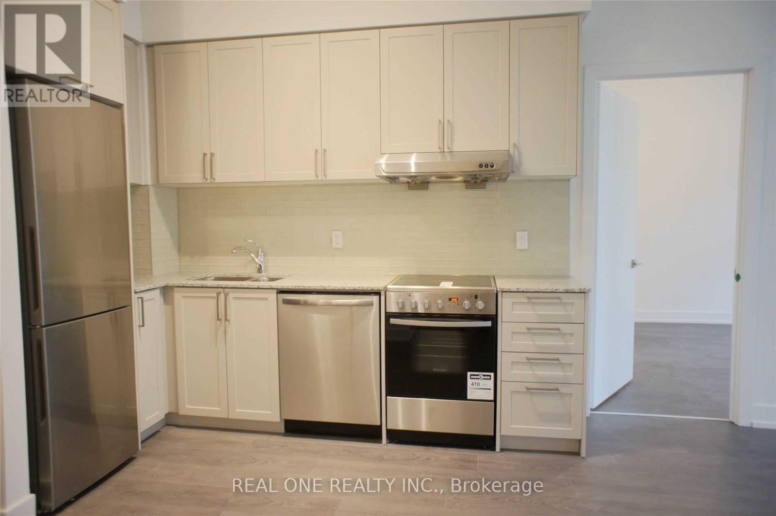 111w - 268 Buchanan Drive, Markham, Ontario  L3R 8G9 - Photo 6 - N12599688