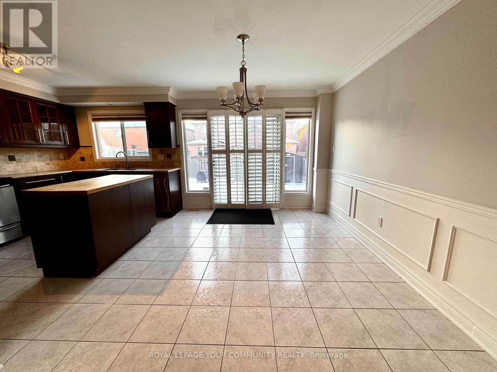 20 La Neve Avenue, Vaughan, Ontario  L4H 1N9 - Photo 2 - N12599680