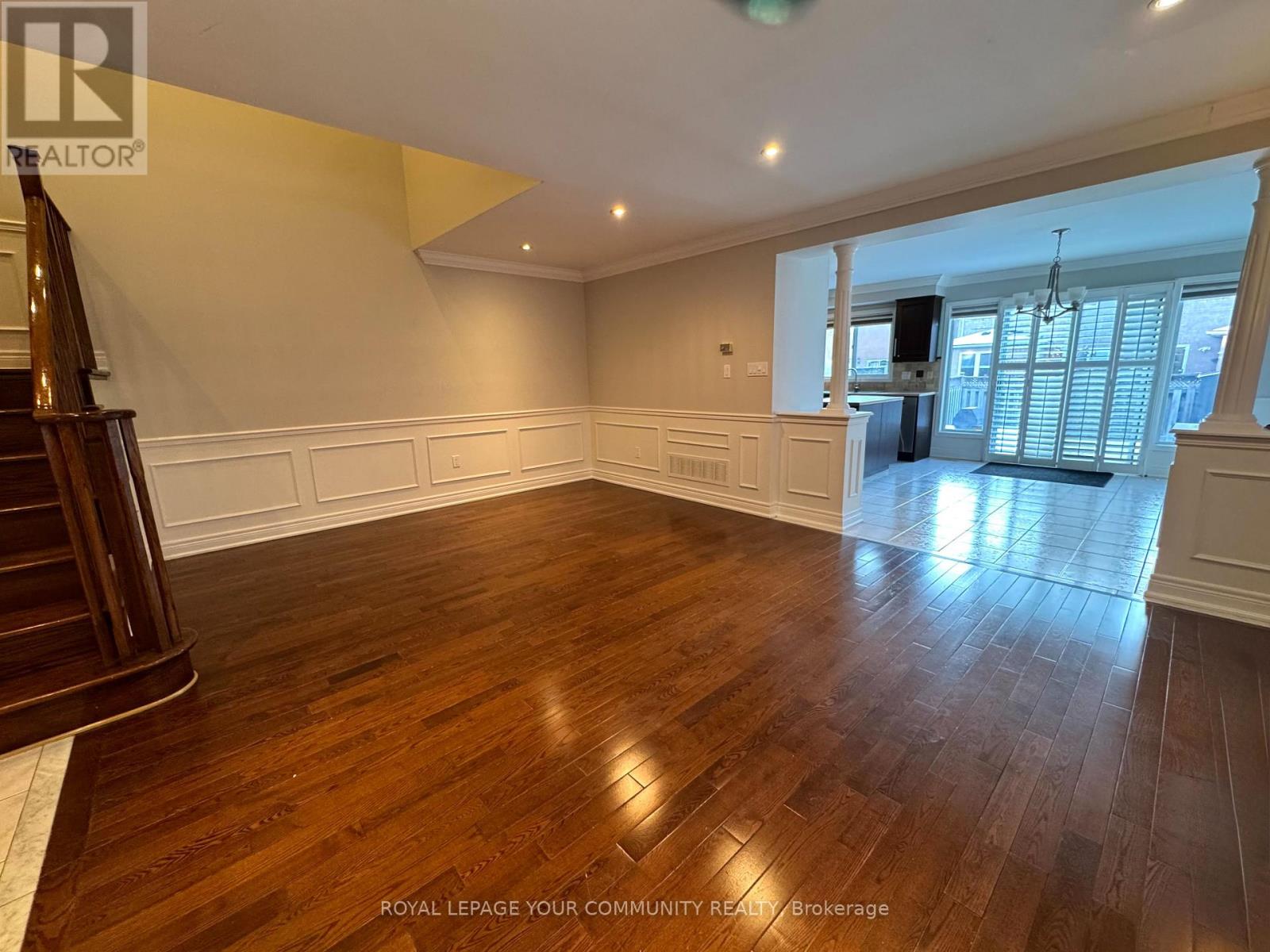 20 La Neve Avenue, Vaughan, Ontario  L4H 1N9 - Photo 6 - N12599680