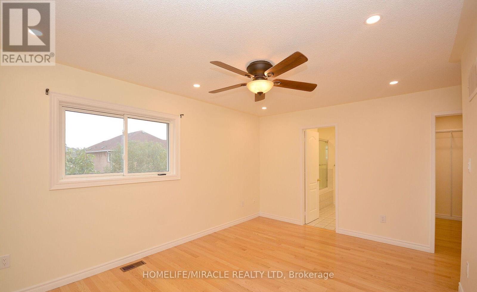 833 Mays Crescent, Mississauga (East Credit), Ontario  L5V 2G6 - Photo 18 - W12599686