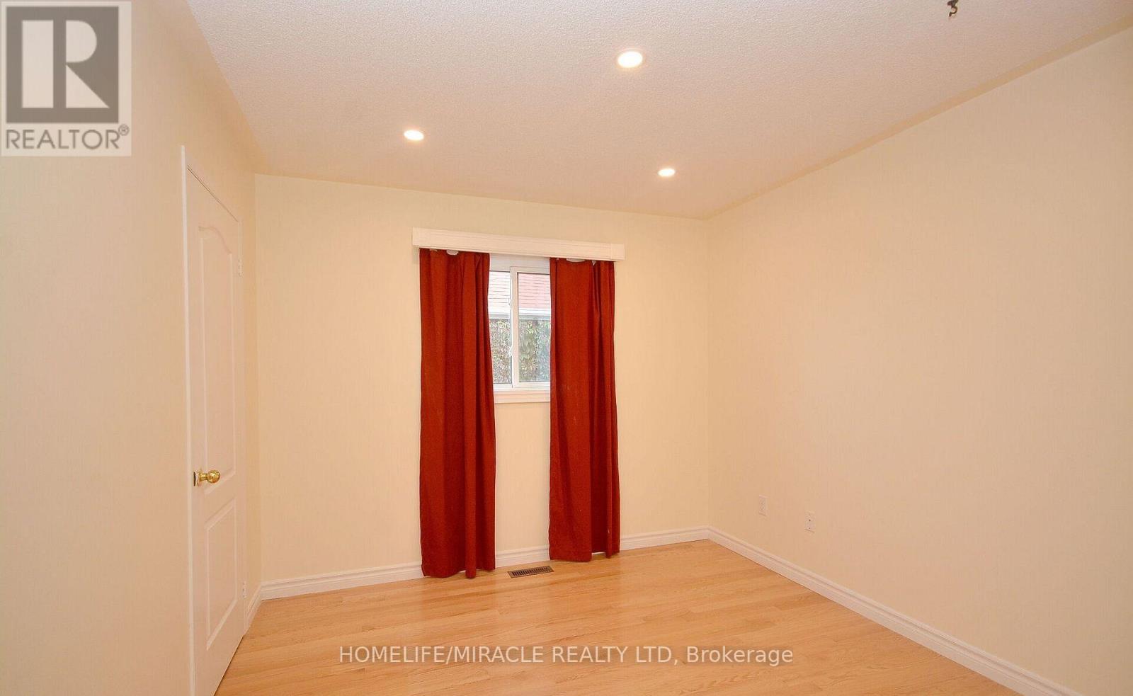 833 Mays Crescent, Mississauga (East Credit), Ontario  L5V 2G6 - Photo 23 - W12599686