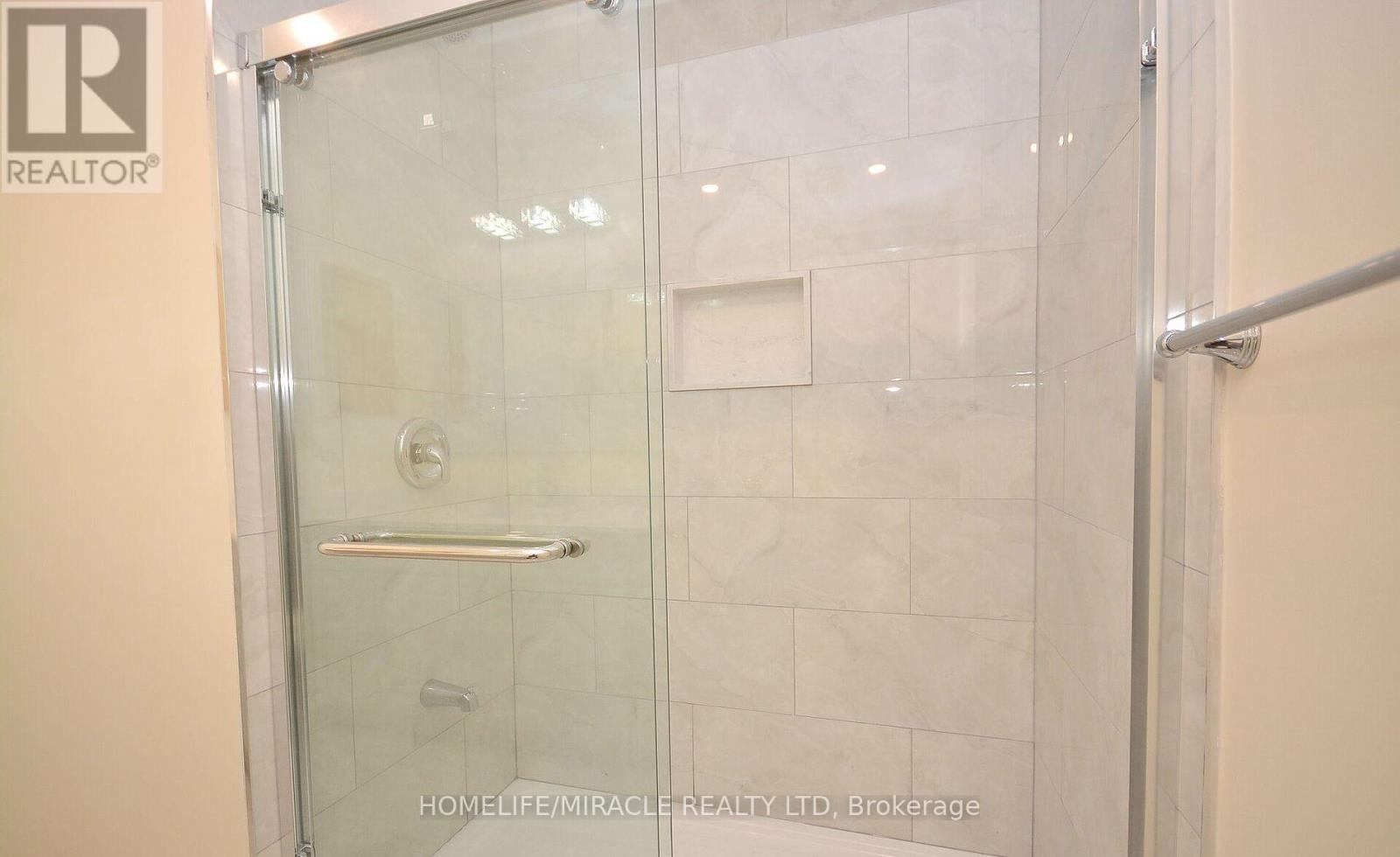 833 Mays Crescent, Mississauga (East Credit), Ontario  L5V 2G6 - Photo 26 - W12599686