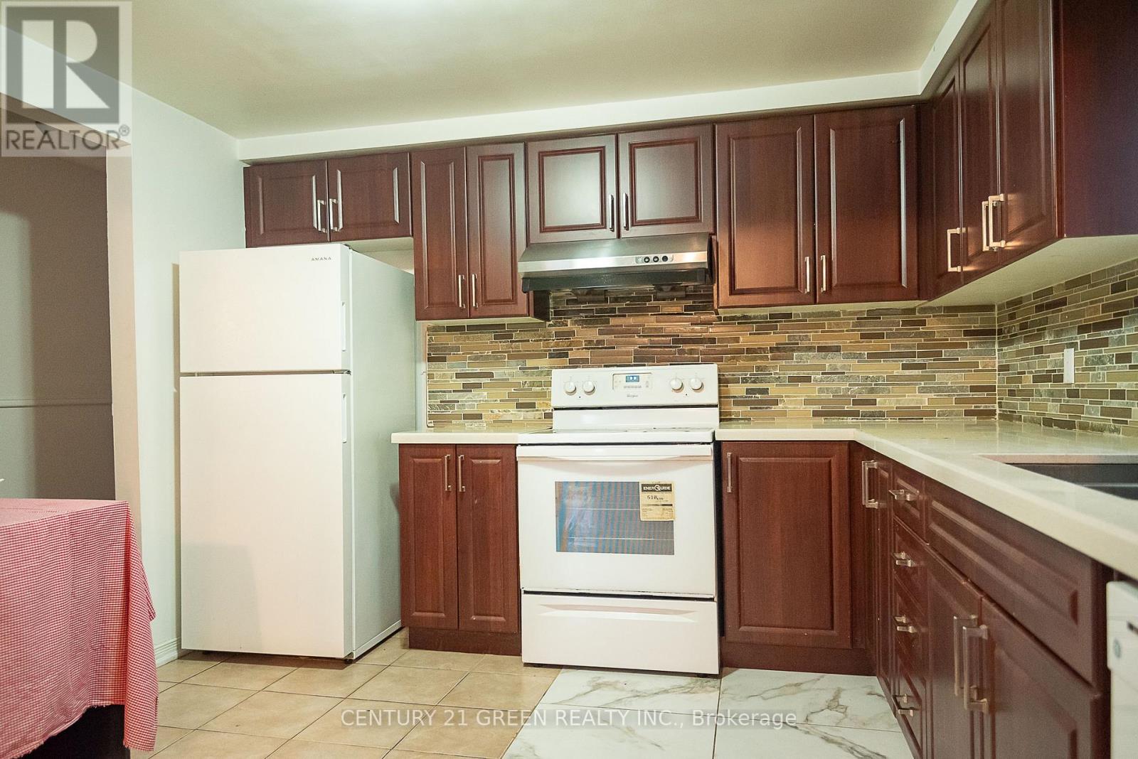 Main - 690 Elgin Street N, Cambridge, Ontario N1R 7W5 - Photo 9 - X12599684