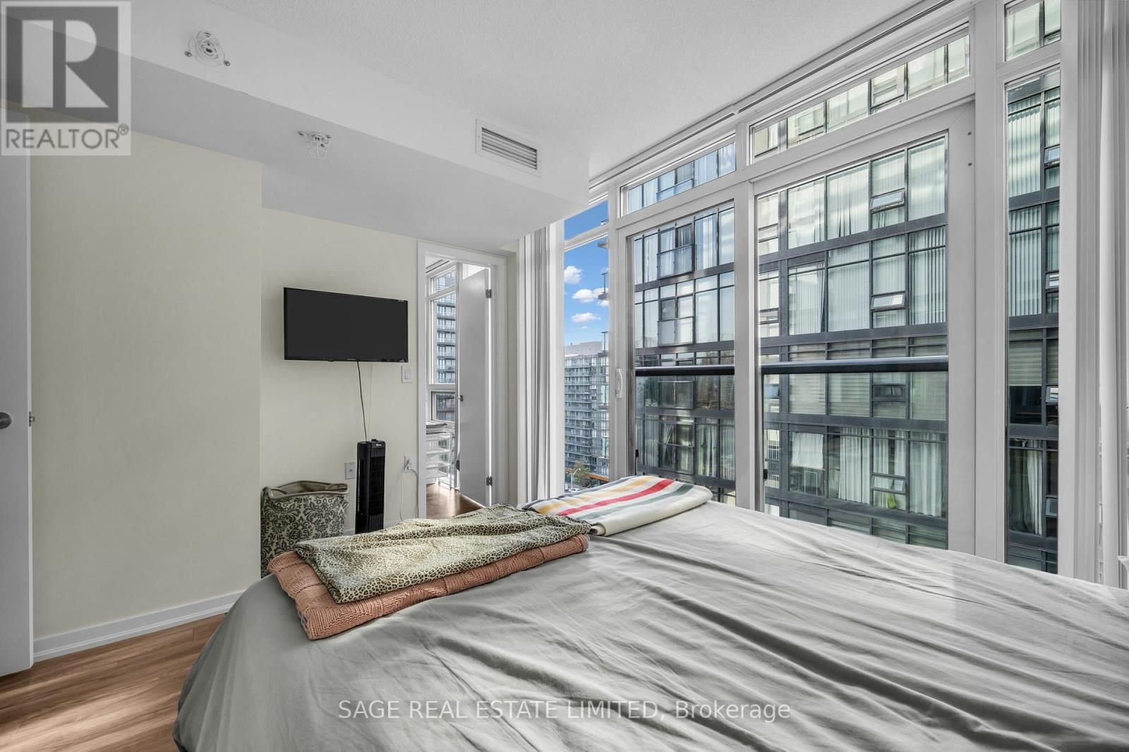 1210e - 36 Lisgar Street, Toronto, Ontario  M6J 0C7 - Photo 10 - C12599692