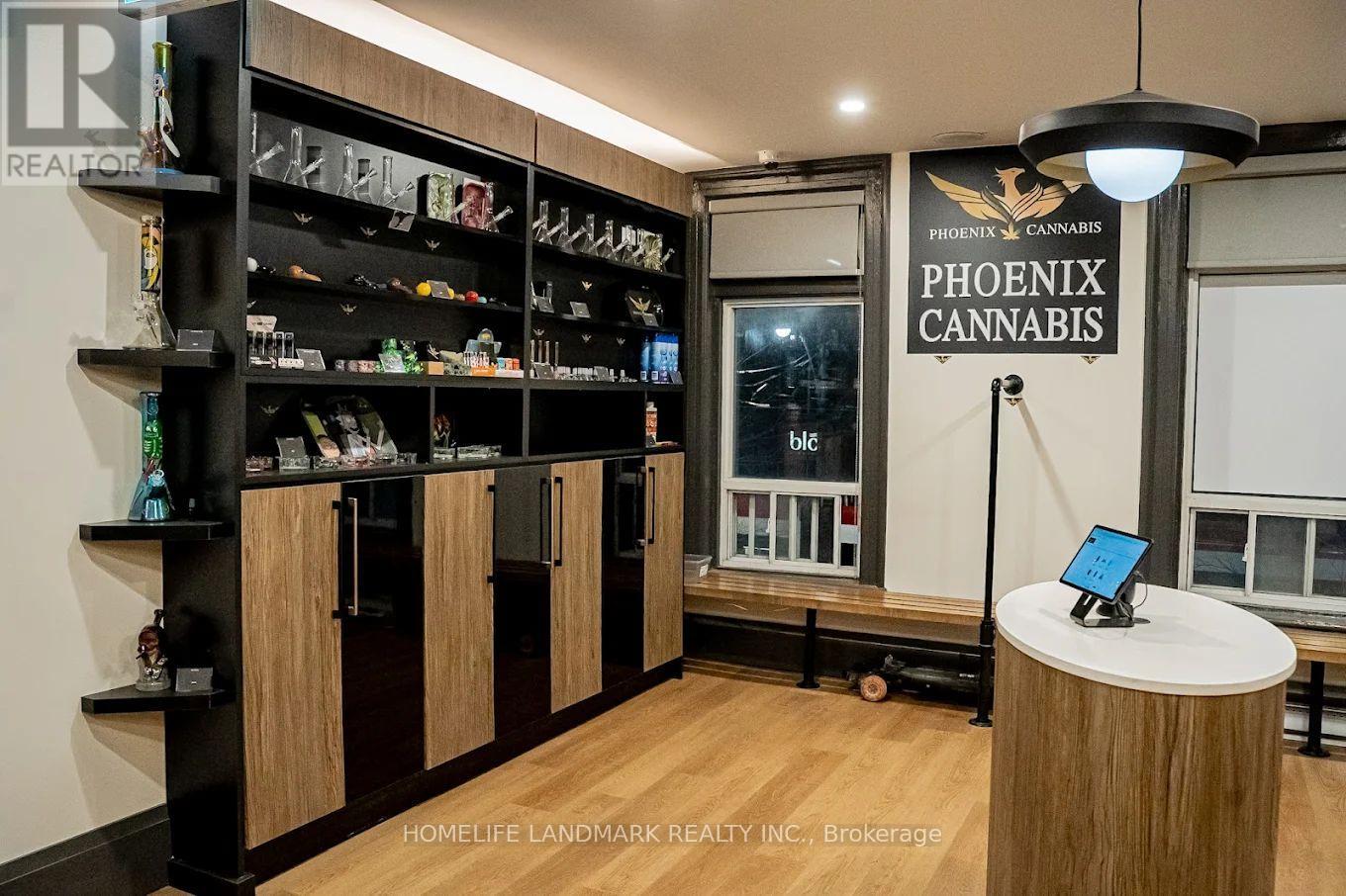 615 King Street W, Toronto, Ontario M5V 1M5 - Photo 3 - C12599728