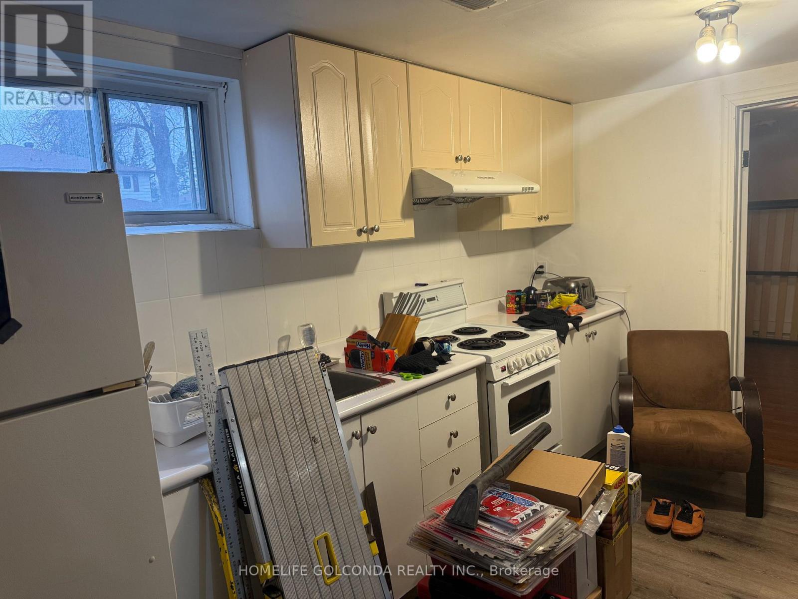 81 Sexton Crescent, Toronto, Ontario  M2H 2L7 - Photo 4 - C12599738